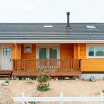 small-wooden-japanese-house-01