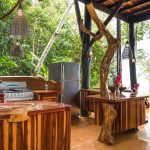 Huge-Treehouse-in-Jungle-10