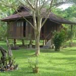 Charming-Malay-style-chalet-01