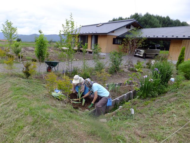 แบบบ้านพอเพียง ทำสวนปลูกผักใช้ชีวิตในชนบท จากญี่ปุ่น