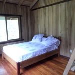 peaceful-wooden-house-03