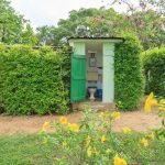 outdoor-toilet-in-gardens-01