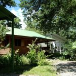 small-wooden-house-with-spacious-luminous-contemporary-terrace-02