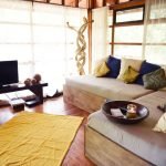 charming-balinese-style-house-decorated-07