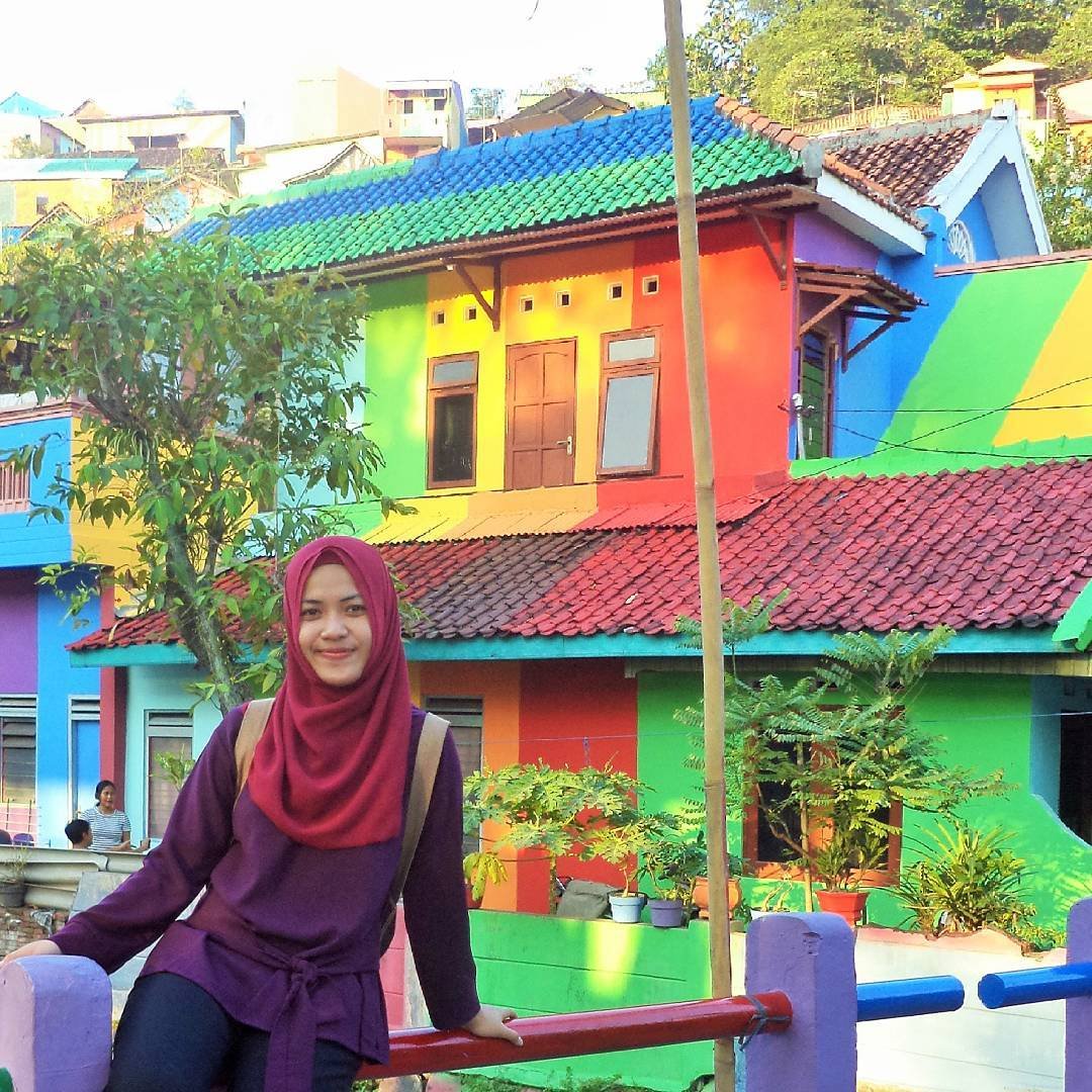 หมู่บ้านสีรุ้ง Kampung Pelangi, อินโดนีเซีย