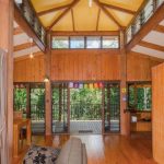 balinese-style-house-right-in-the-middle-of-the-rainforest-02