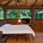 balinese-style-house-right-in-the-middle-of-the-rainforest-04